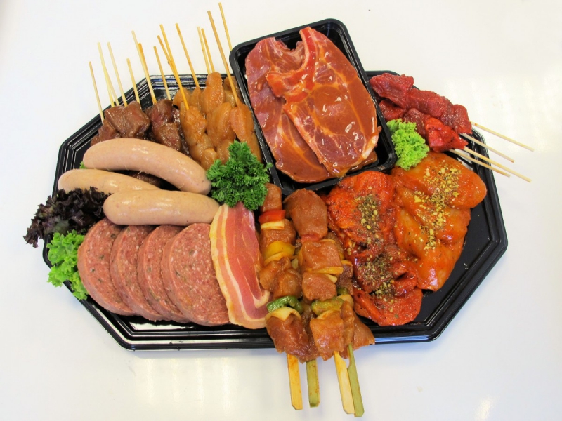 boucherie-PEONE-min_bbq_butcher_shop_supermarket_meal_party-766127